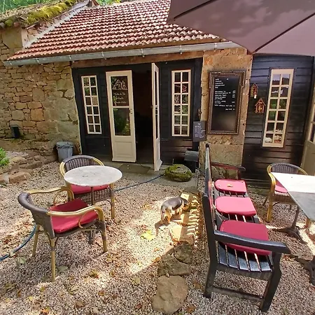 Jean Moulierat Couette-café 3*